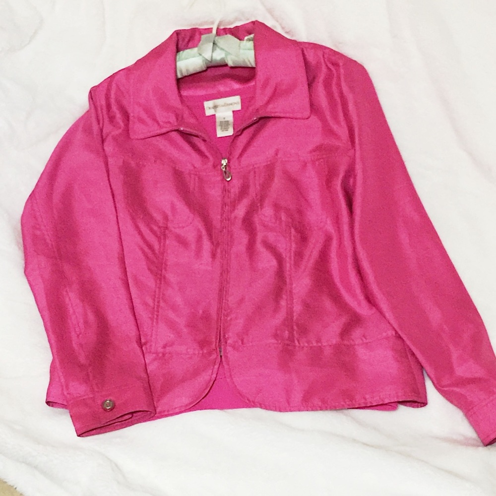 Women’s Pink Zip Up Fancy Sporty Jacket & Pink Top - Picture 6 of 8
